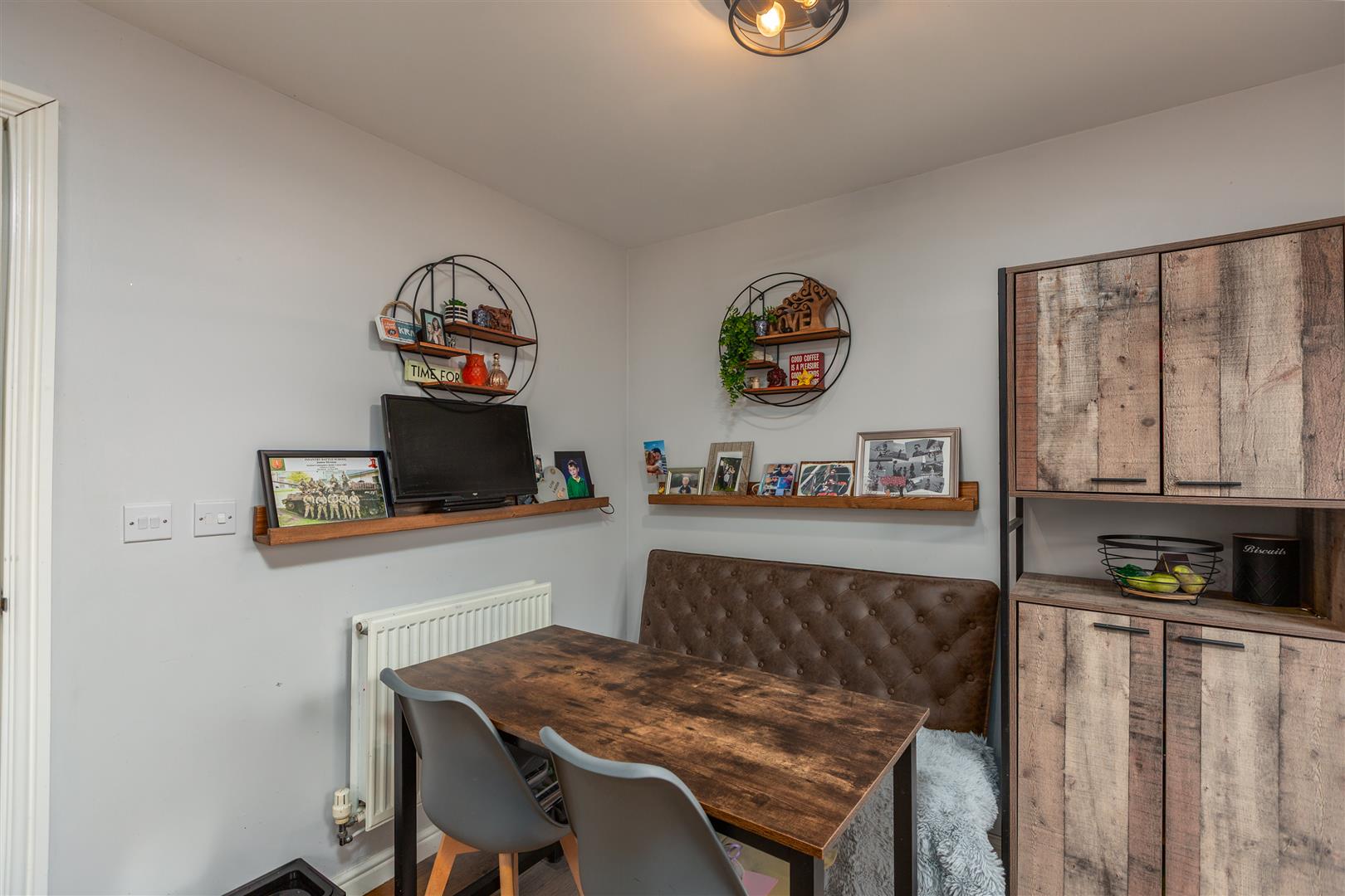 Heol Waungron, Carway, Kidwelly, SA17 4HY